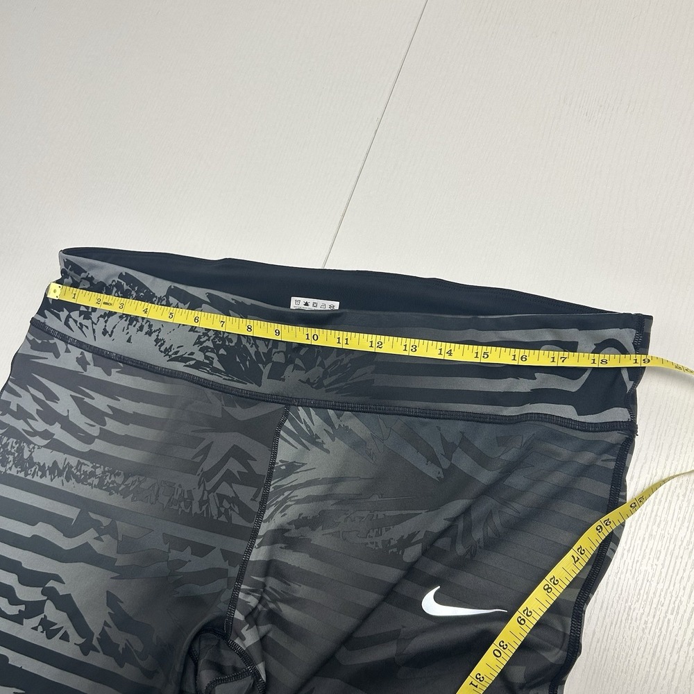 Nike Leggings Womens 2X Black Gray Striped Dri-FIT Stretch Cropped 22" Inseam - Picture 5 of 6